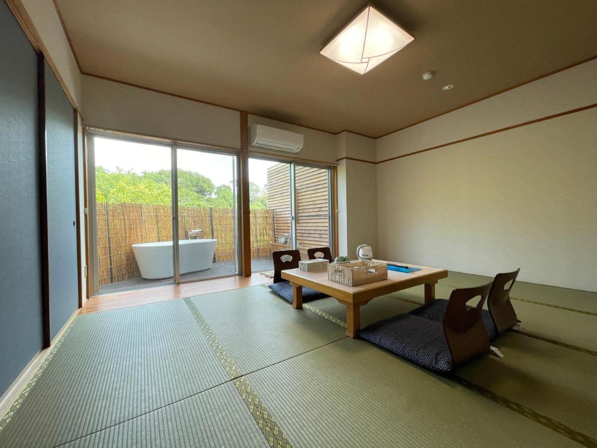 Alaise De Bale Shirahama Hotel Bagian luar foto