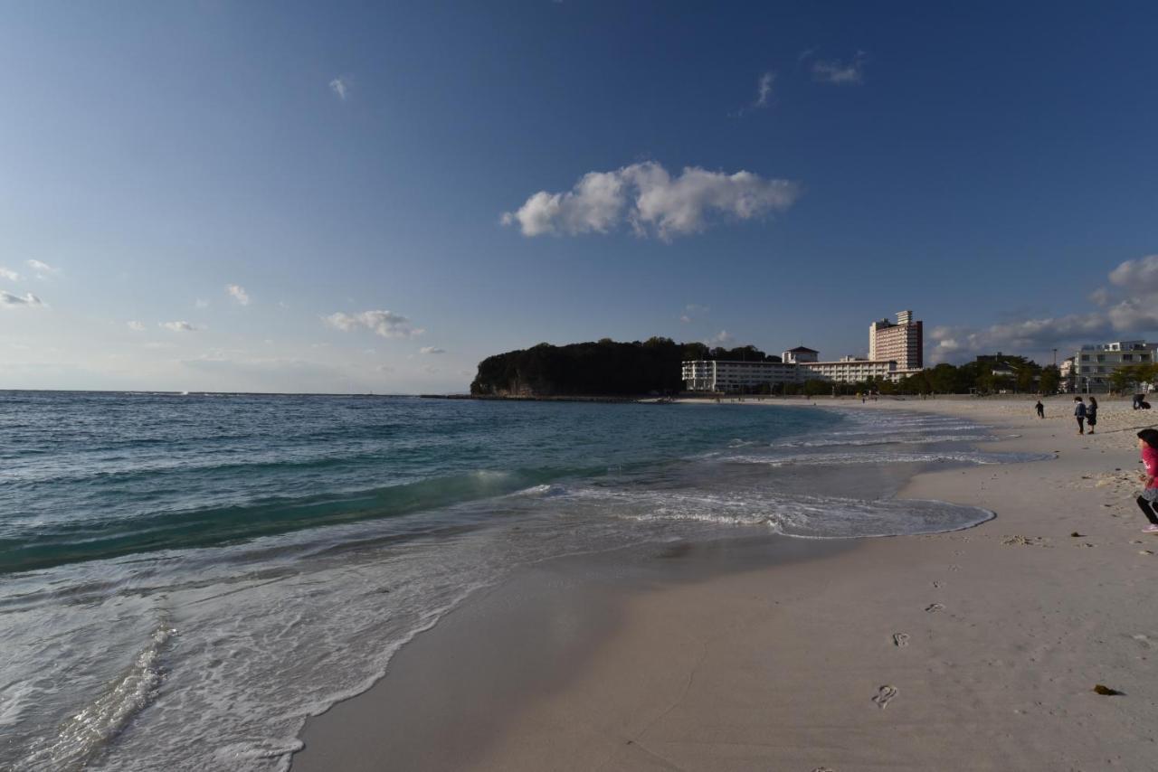 Alaise De Bale Shirahama Hotel Bagian luar foto