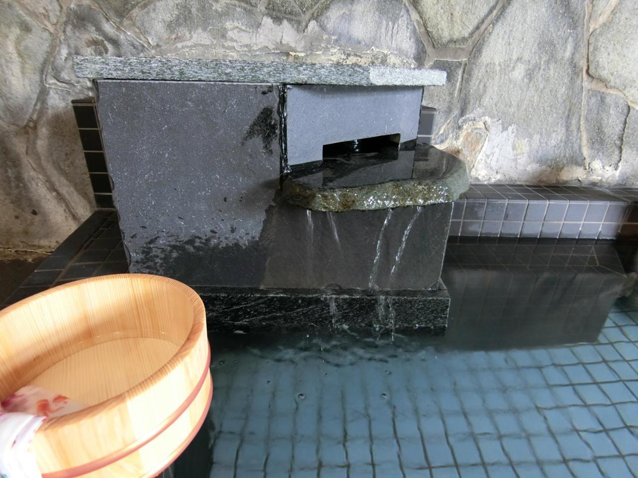 Alaise De Bale Shirahama Hotel Bagian luar foto